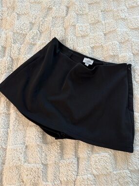La Hearts Black A-Line Skort with Built-In Shorts